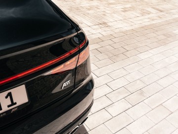  Audi S8 ABT - Przyspiesza lepiej niż Porsche 911 Carrera 2020